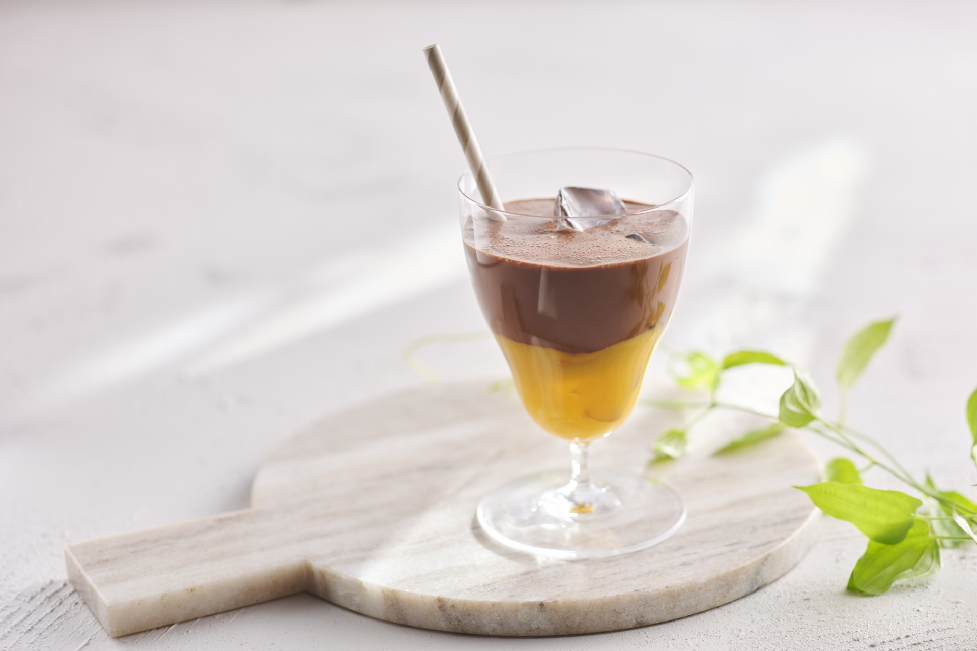 「二層のマンゴーショコラ」